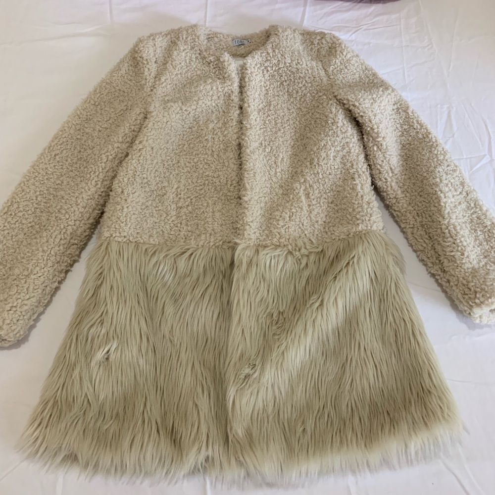 NWT Tobi Outerwear - teddy bear coat